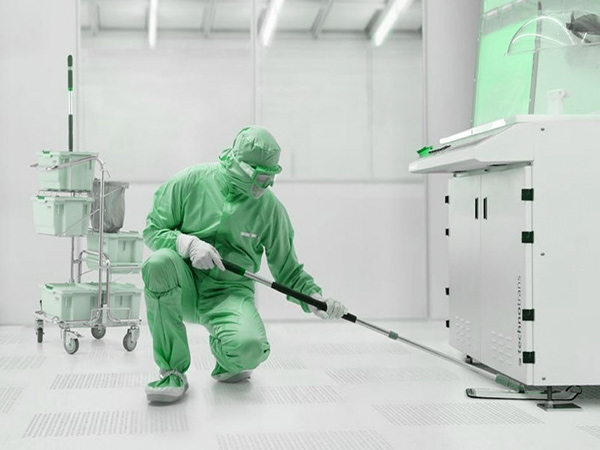 What are the requirements for a cleanroom?