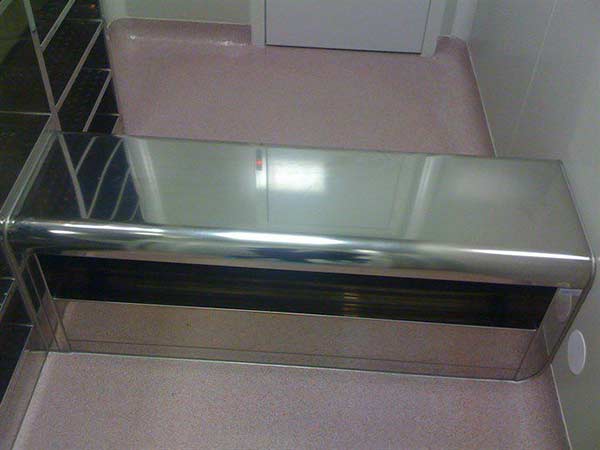 Clean room s bench design